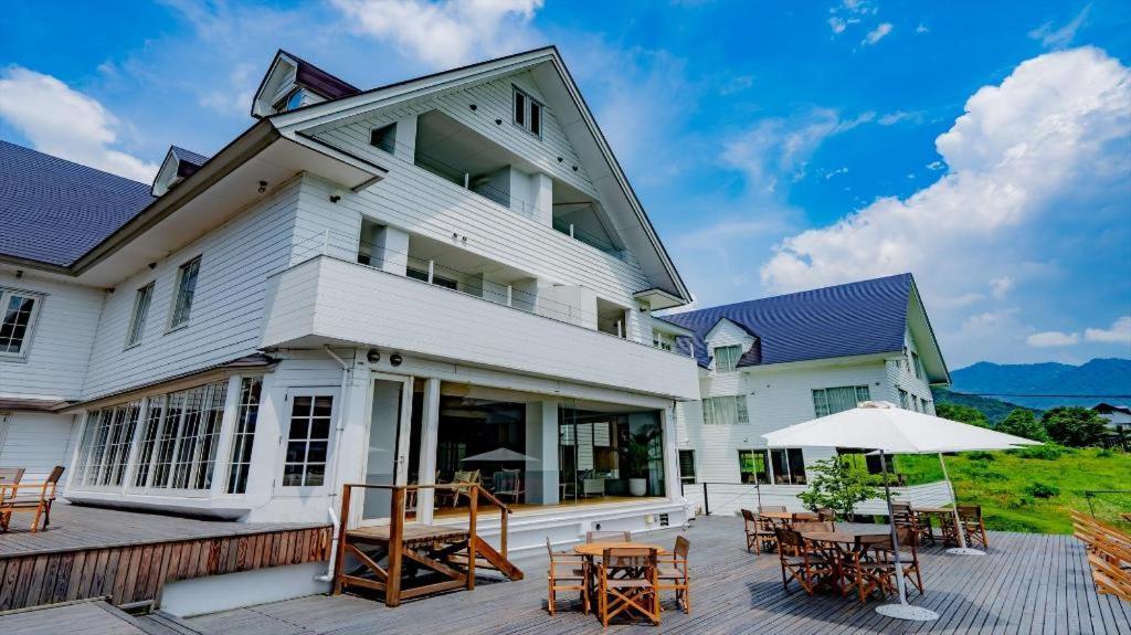 Sierra Resort Yuzawa Юдзава Экстерьер фото